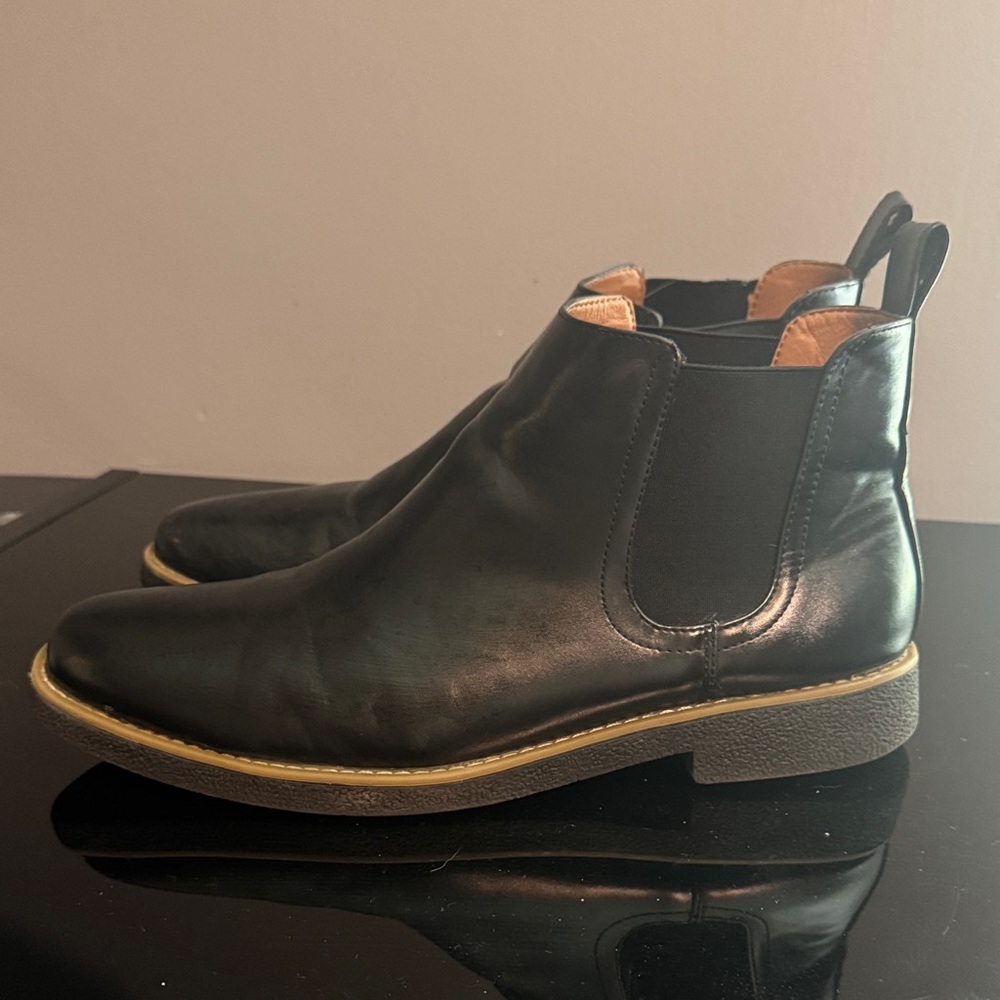 Deer Stags Black Leather Ankle Boots